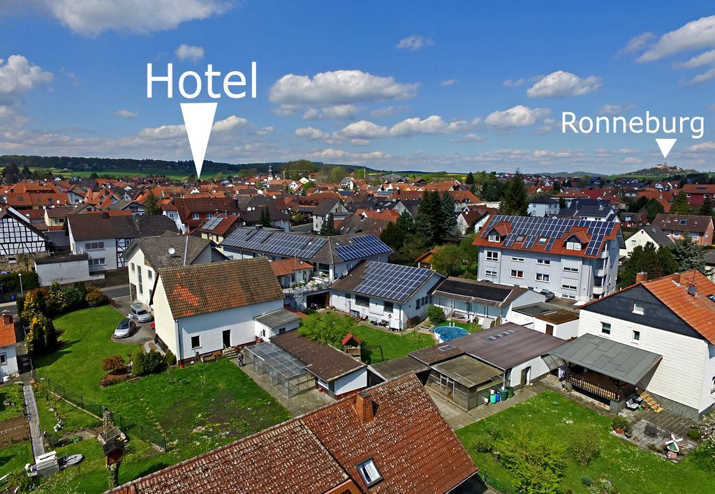 Hotel Zur Krone Ronneburg  Екстер'єр фото
